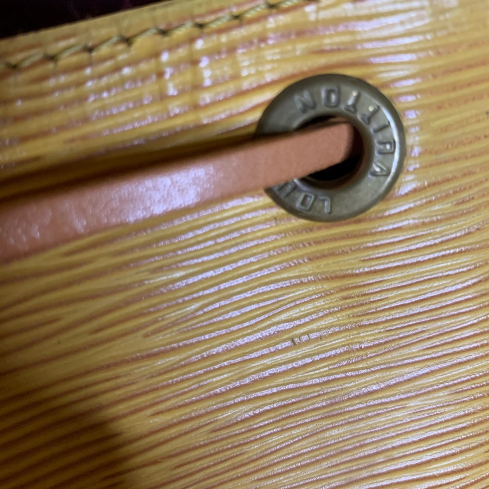 SOLD Authentic Louis Vuitton Noe Epi - Picture 6 of 16
